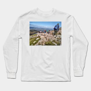 Climbers make their way up the steep path on Ben Nevis Long Sleeve T-Shirt